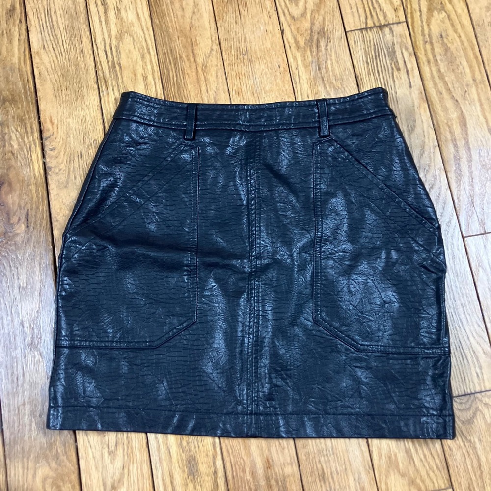Shinestar Black Croc Embossed Faux Leather Mini Skirt S Grunge‎ Witchy Indie